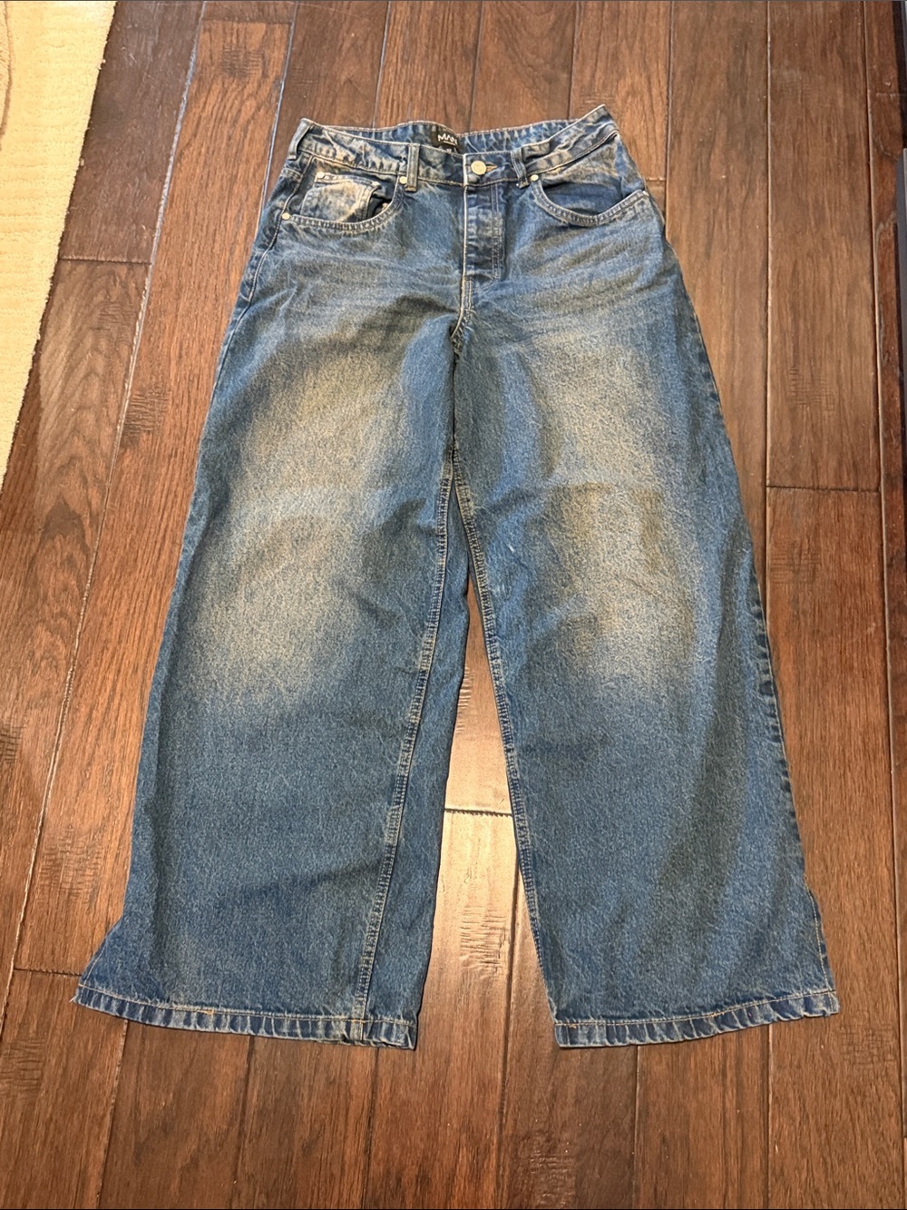 Men’s Boohoo Man Wide Leg Blue Denim Jeans size 32